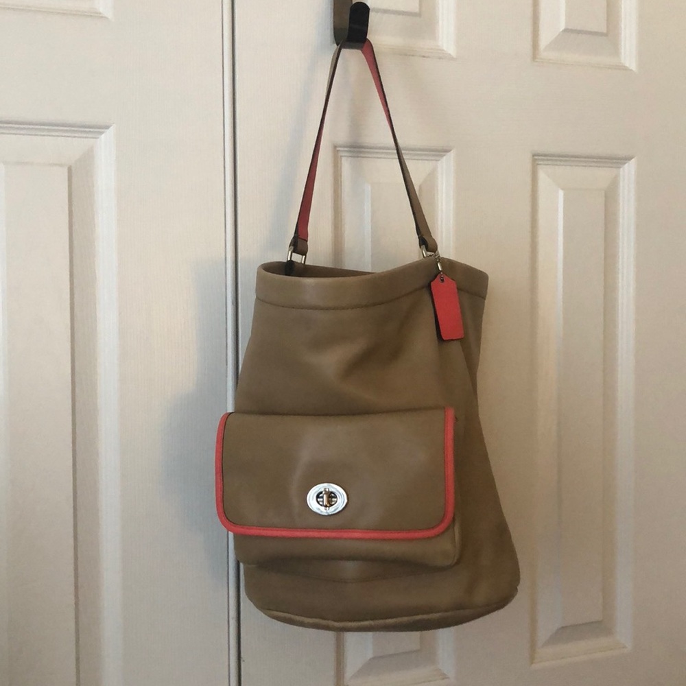 Nice Coach Archive bucket purse